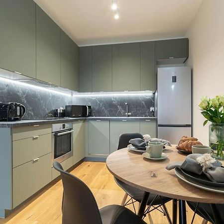 Olive Tree Apartment - Klimatyzacja - Air Conditioning-Self-Check-In Katowice Ngoại thất bức ảnh