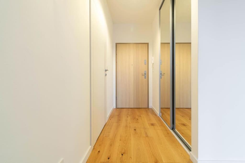 Olive Tree Apartment - Klimatyzacja - Air Conditioning-Self-Check-In Katowice Ngoại thất bức ảnh