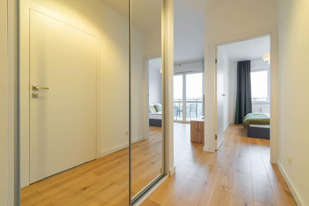 Olive Tree Apartment - Klimatyzacja - Air Conditioning-Self-Check-In Katowice Ngoại thất bức ảnh