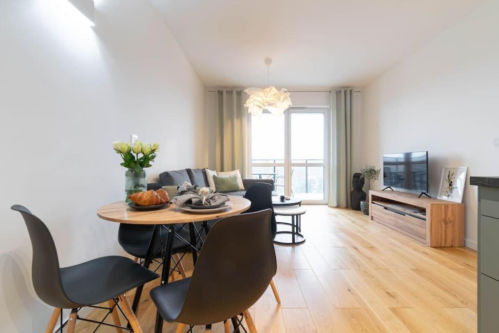 Olive Tree Apartment - Klimatyzacja - Air Conditioning-Self-Check-In Katowice Ngoại thất bức ảnh